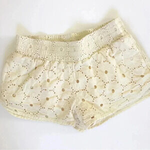 Princess Vera Wang Juniors Eyelet Dolphin Shorts in cream/Sandalwood XS